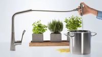 Змішувач для кухні Hansgrohe Metris хром 14834000 з висувною лійкою