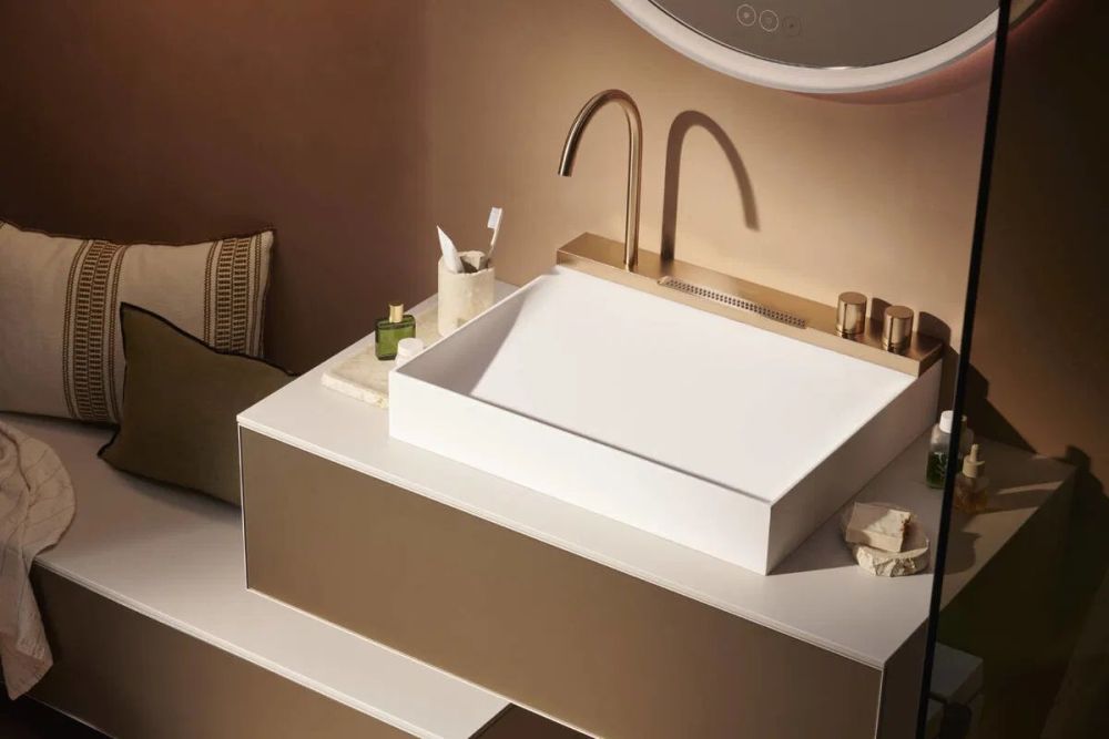 Раковина підвісна Hansgrohe Avalegra 58 см білий матовий/бронза 22472140