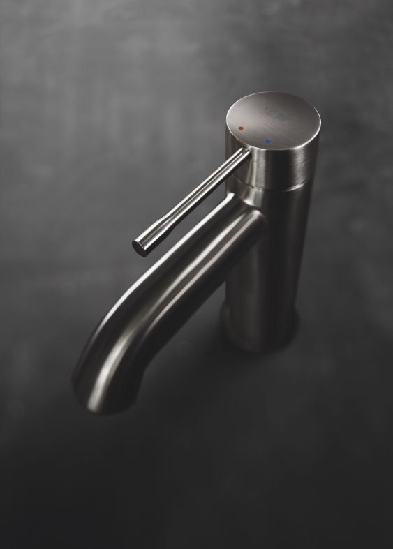 Змішувач для раковини Grohe Essence графіт темний матовий 24171AL1