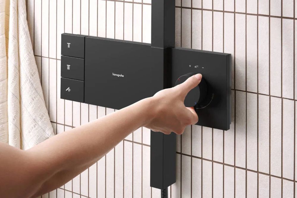 Душова система з термостатом Hansgrohe Raindance Alive Q чорний матовий 24580670