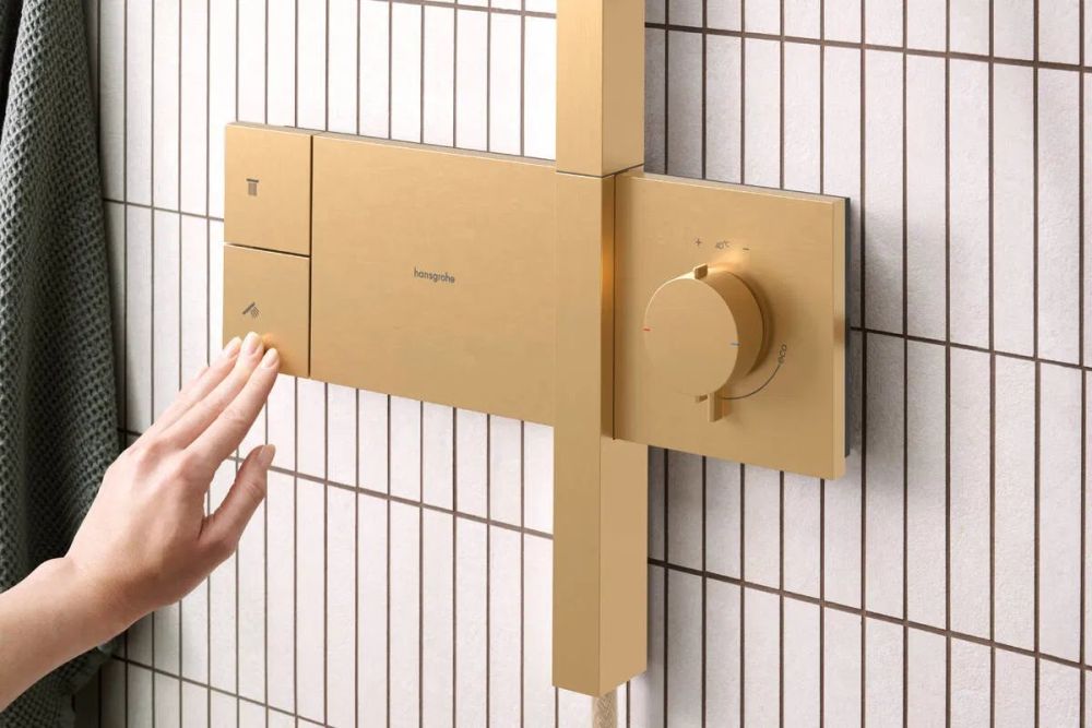 Душевая система с термостатом Hansgrohe Raindance Alive Q бронза 24581140