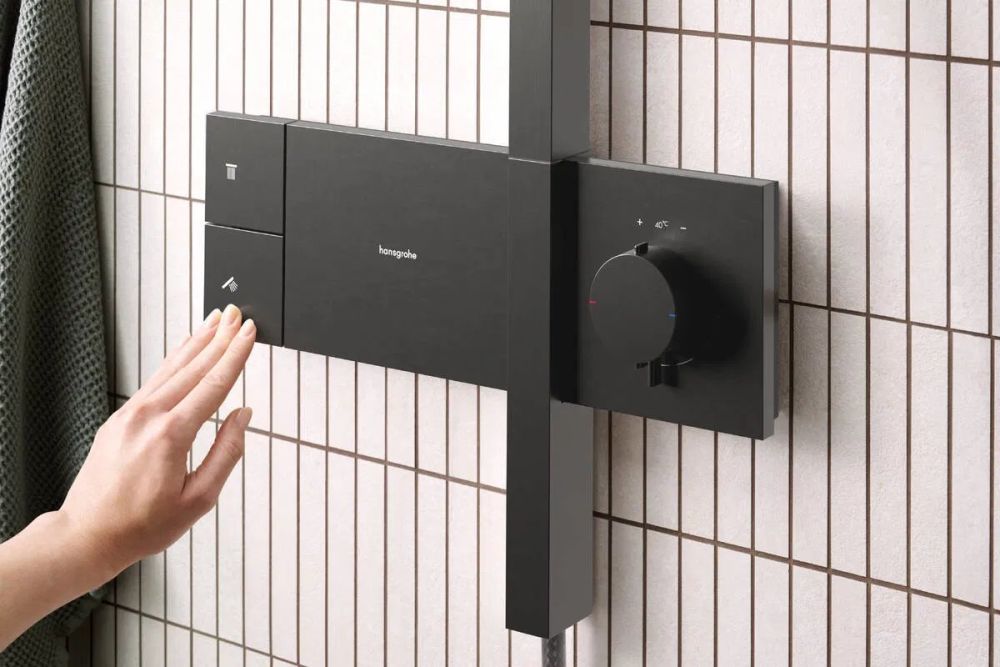 Душова система з термостатом Hansgrohe Raindance Alive S чорний матовий хром 24582340