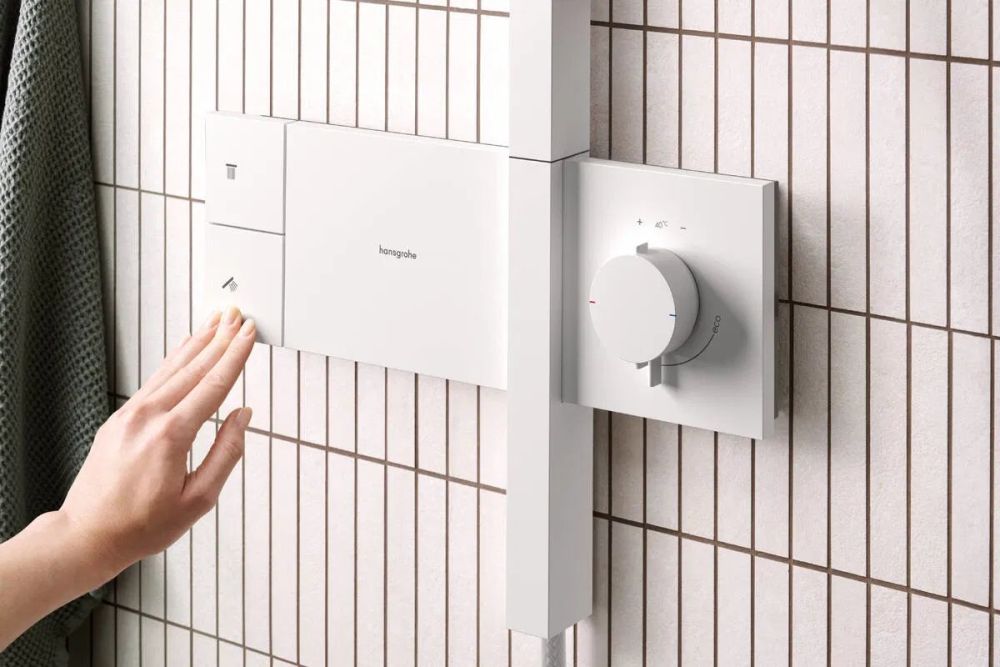Душевая система с термостатом Hansgrohe Raindance Alive S белый матовый 24582700