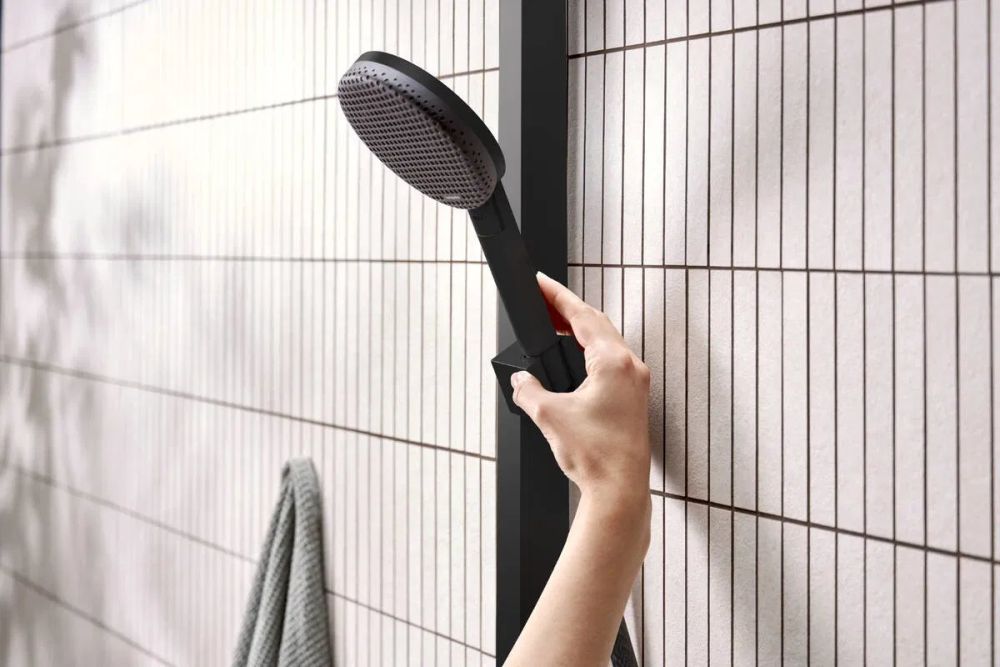 Душевая система с термостатом Hansgrohe Raindance Alive Q черный матовый 24590670