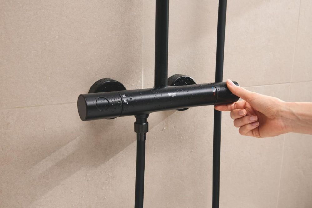 Душова система з термостатом Grohe Tempesta чорний матовий 266892431