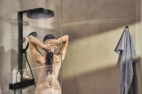 Душевая система с термостатом Hansgrohe Rainfinity черный матовый 26853670