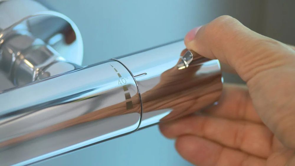 Душова система з термостатом Hansgrohe Crometta хром 27268000
