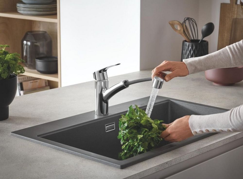 Змішувач для кухні Grohe Via хром 30406000 з висувною лійкою