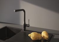 Змішувач для кухні Grohe Essence фантомний чорний 30504KF0 з висувною лійкою