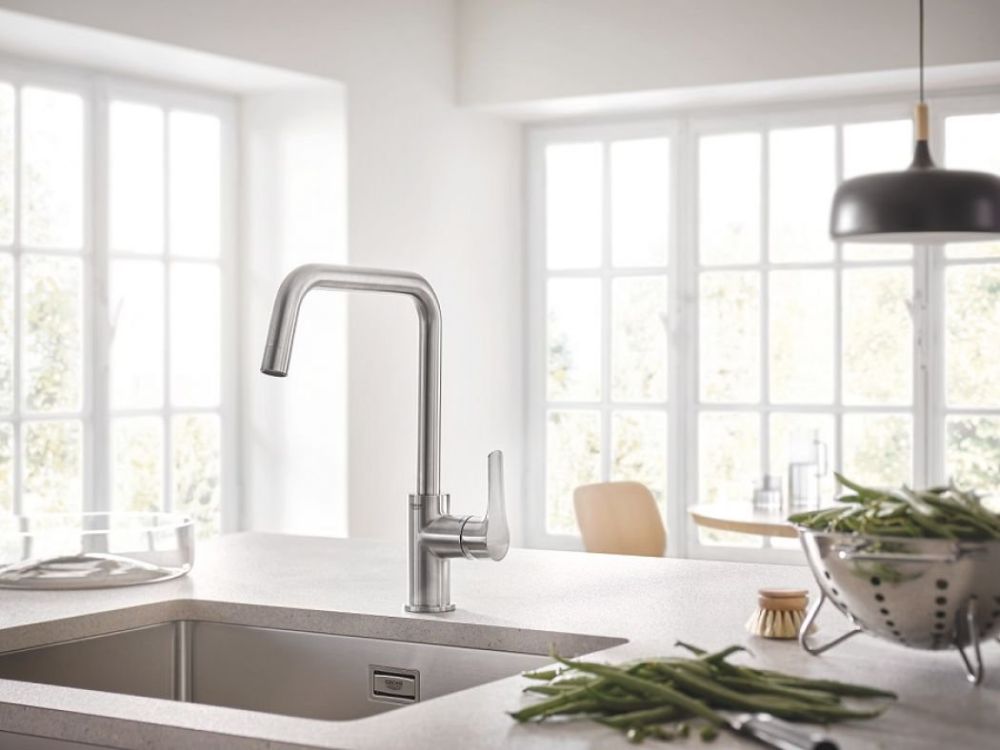 Змішувач для кухні Grohe Eurosmart New суперсталь 30567DC0