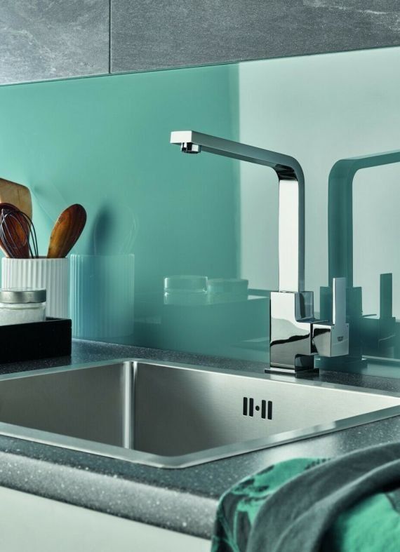 Змішувач для кухні Grohe Sail Cube хром 31393000