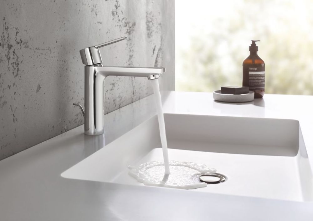 Змішувач для раковини Grohe Lineare хром 32114001