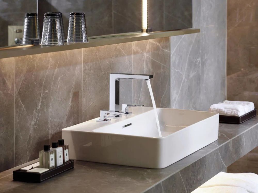 Змішувач для раковини Hansgrohe Metropol бронза 32515140