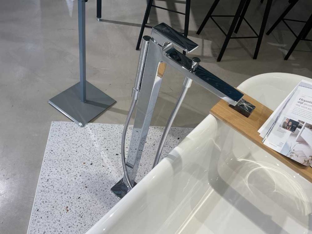 Змішувач для ванни Hansgrohe Metropol хром 32532000 на підлогу