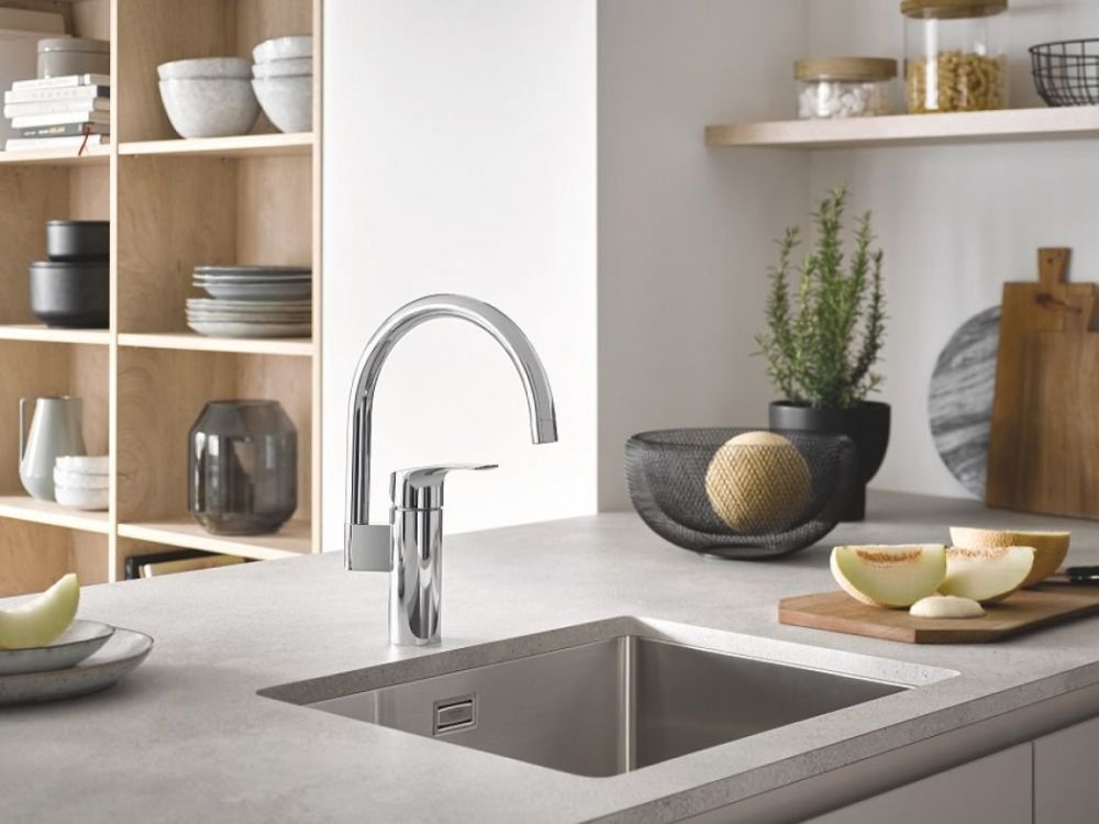 Змішувач для кухні Grohe Eurosmart New хром 33202003