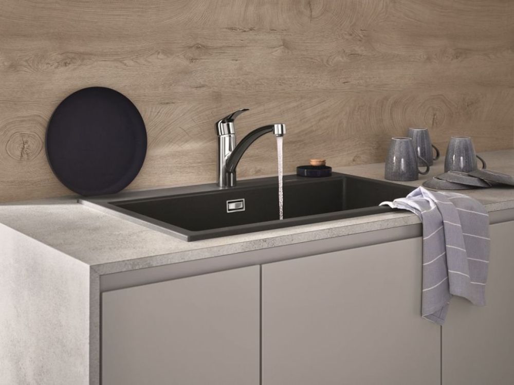 Змішувач для кухні Grohe Eurosmart New хром 33281003