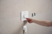 Змішувач прихованого монтажу Hansgrohe Ecostat Comfort Q білий матовий 33712700