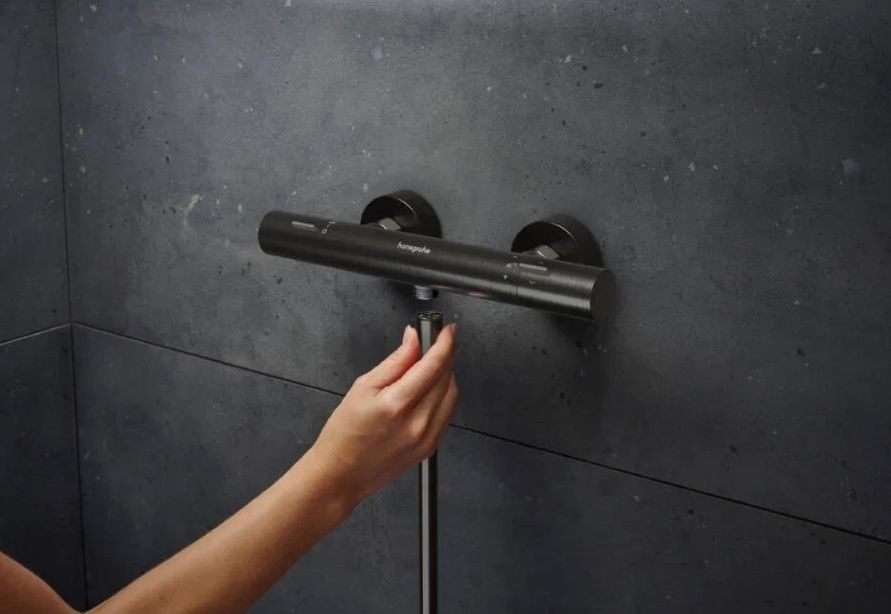 Змішувач для душу Hansgrohe Ecostart Fine чорний хром 13325340