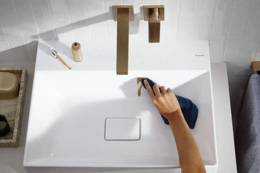 Раковина подвесная Hansgrohe Xevolos E 60 см белый глянцевый 61095450