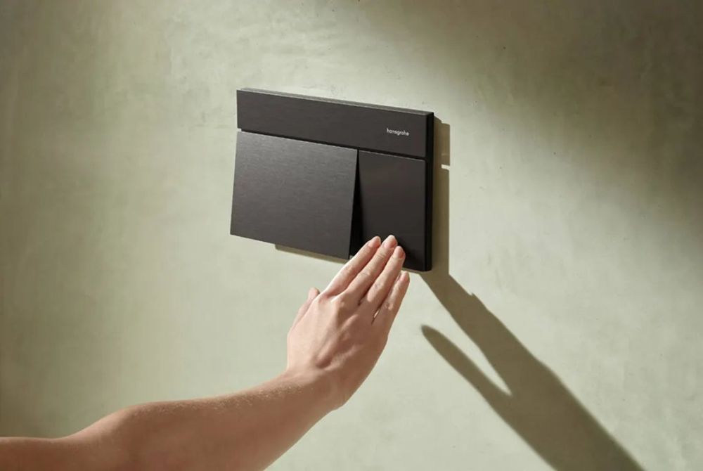 Клавиша смыва Hansgrohe iFrame Element E черный матовый хром 66003340