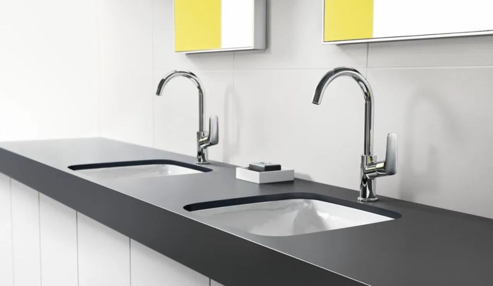Змішувач для раковини Hansgrohe Logis чорний матовий 71131670