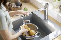 Змішувач для кухні Hansgrohe Zesis M33 хром 74822000 з висувною лійкою