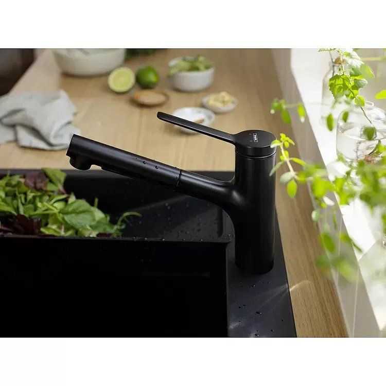 Змішувач для кухні Hansgrohe Zesis M33 чорний 74822670 з висувною лійкою