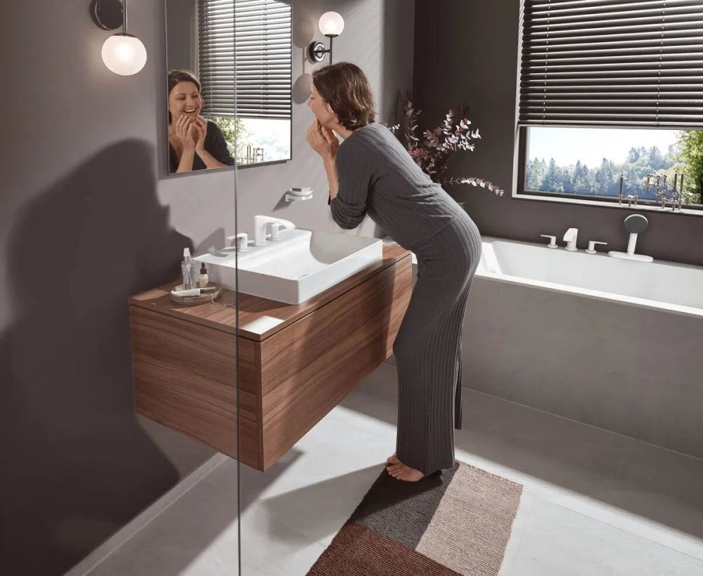 Змішувач для раковини Hansgrohe Vivenis чорний матовий 75033670