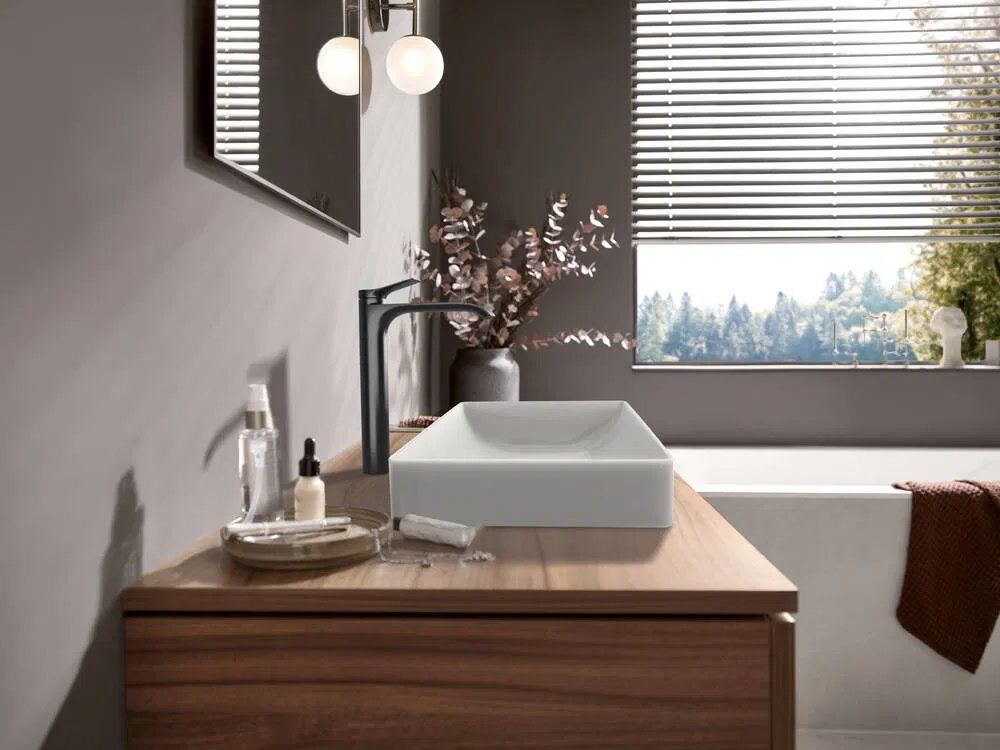 Змішувач для раковини Hansgrohe Vivenis чорний матовий хром 75045340