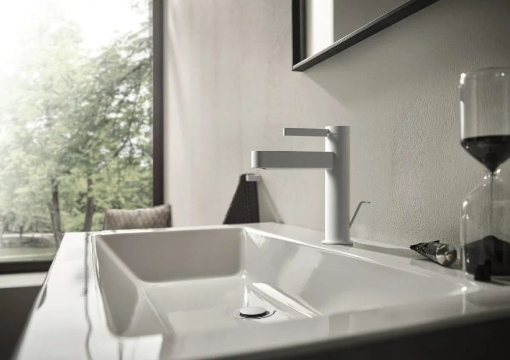 Змішувач для раковини Hansgrohe Finoris білий матовий 76025700