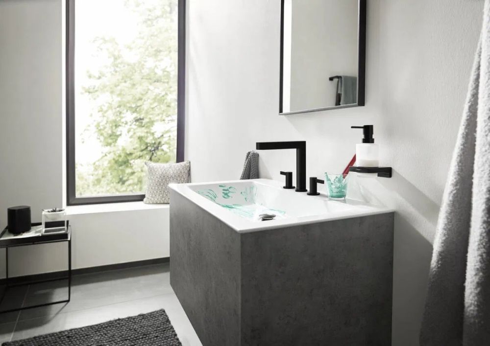 Змішувач для раковини Hansgrohe Finoris чорний матовий 76034670