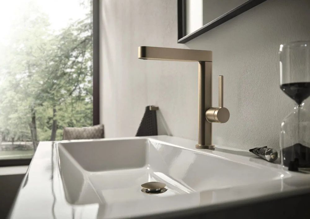 Змішувач для раковини Hansgrohe Finoris бронза 76060140