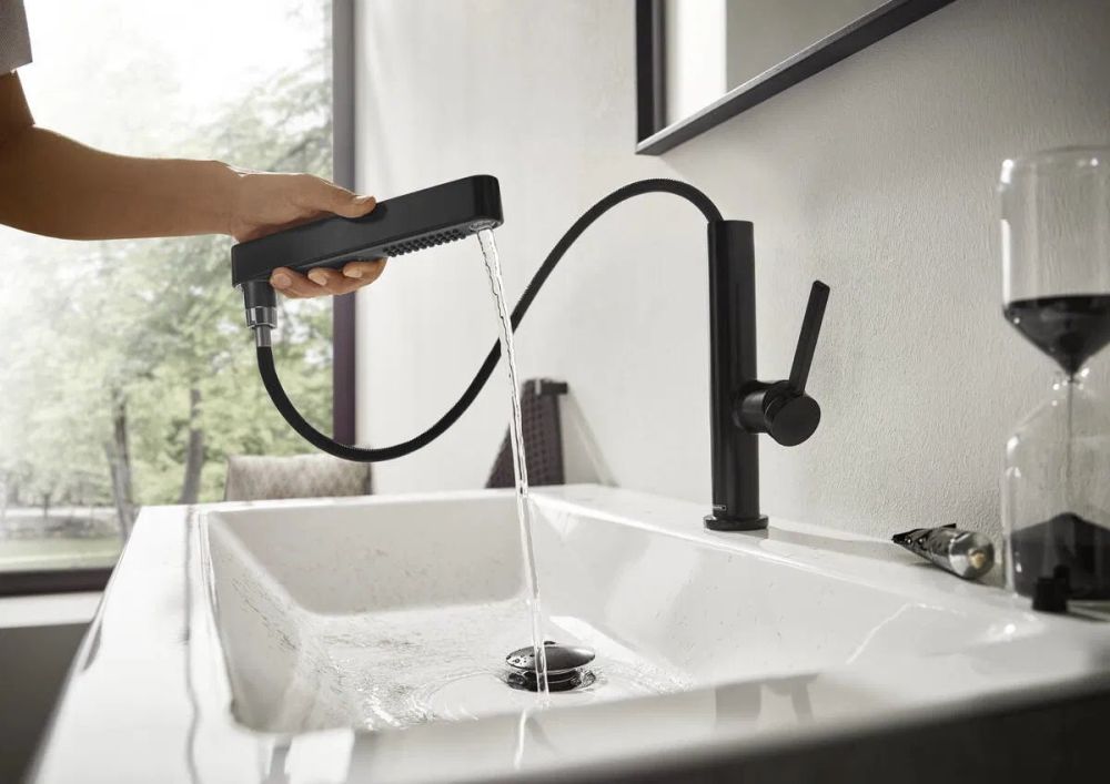 Змішувач для раковини Hansgrohe Finoris чорний матовий 76063670 з висувною лійкою